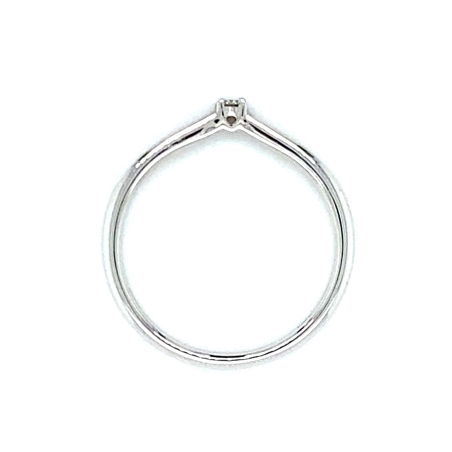 18 karaat witgouden solitair pavéring van 1.8 gram. Bezet met 7 briljant geslepen diamanten met een totaalgewicht van 0.07 crt en 6 baguette geslepen diamanten met een totaalgewicht van 0.13 crt kleur top wesselton kwaliteit si model r 7969