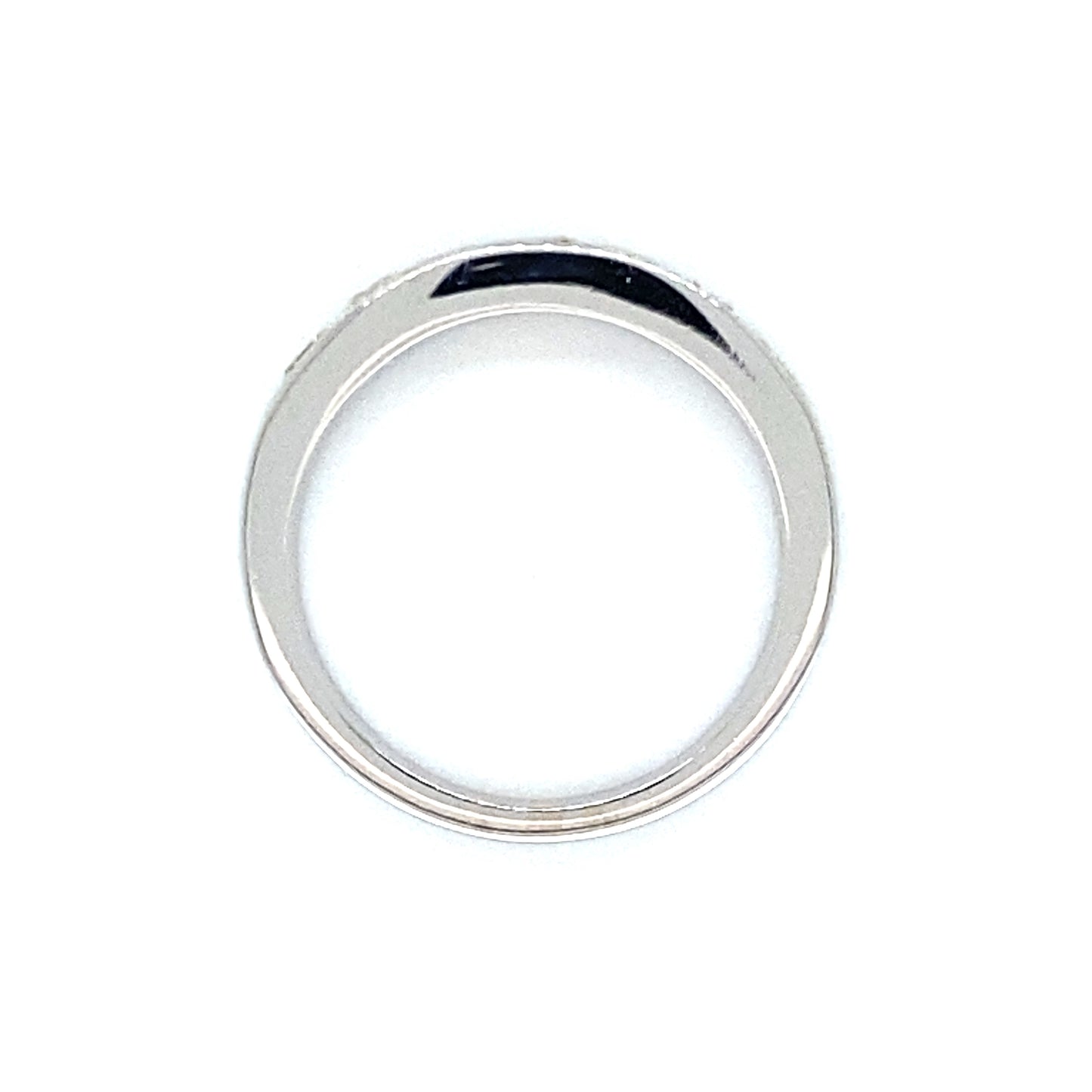 Witgouden rail rijring van 4.5 gram, bezet met 7 cushion geslepen diamanten met een totaalgewicht van 1.25 crt kleur Geel kwaliteit SI Model R 9135