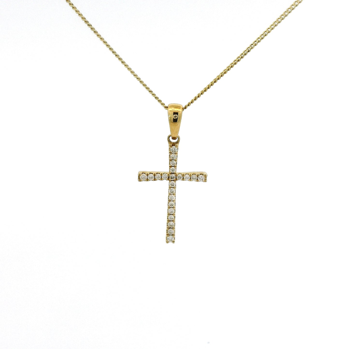 18 karaat geel gouden kruishanger. Bezet met 22 briljant geslepen diamanten met een totaalgewicht van 0.10 crt. Kleur: G Zuiverheid: VS Hanger: 22 x 10 mm