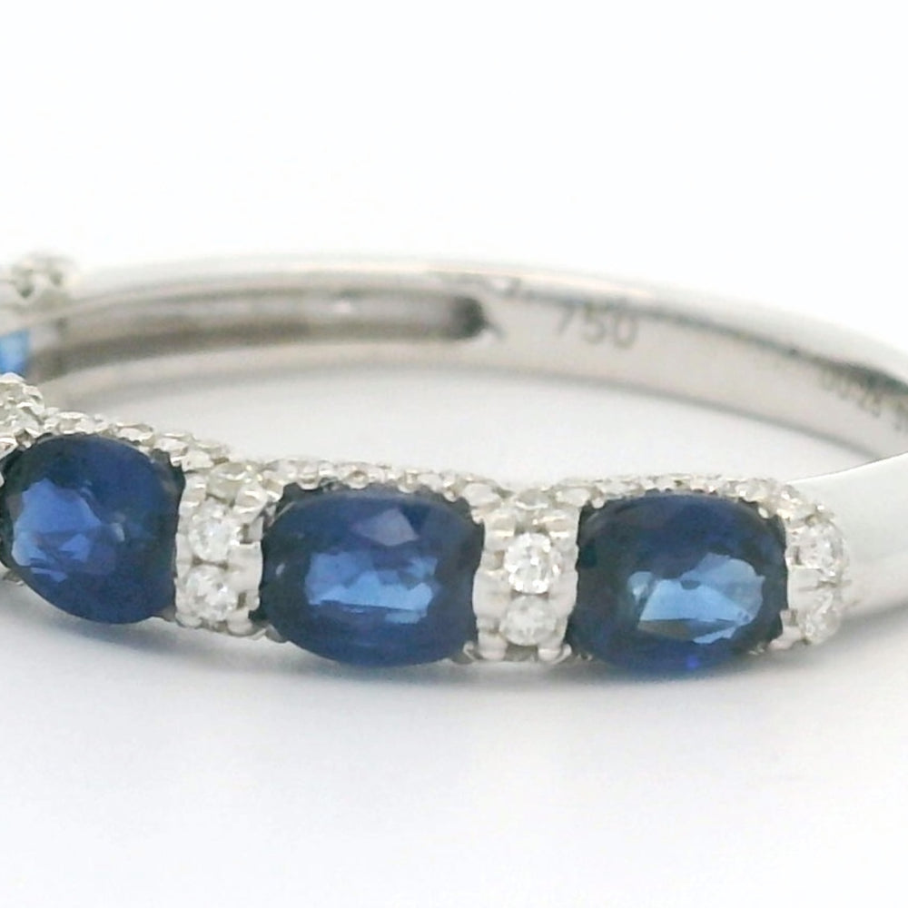 
                      
                        Wit gouden fantasie rij ring Oval Blue R 10665
                      
                    