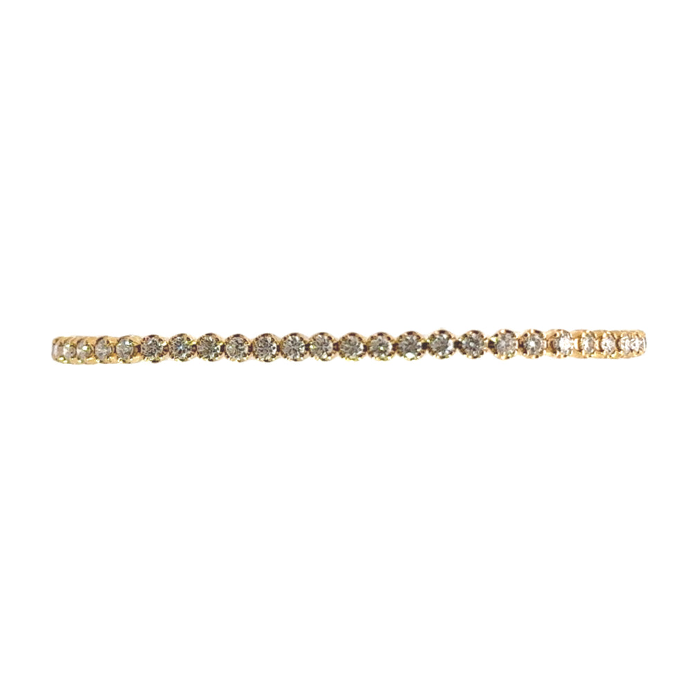 18 karaats geel gouden diamanten tennis armband van 8.15 gram. Bezet met 57 briljant geslepen diamanten met een totaalgewicht van 2.93crt. Kleur: G Kwaliteit: VS1 Lengte: 18 cm Breedte: 3.3 mm Dikte: 2.5 mm