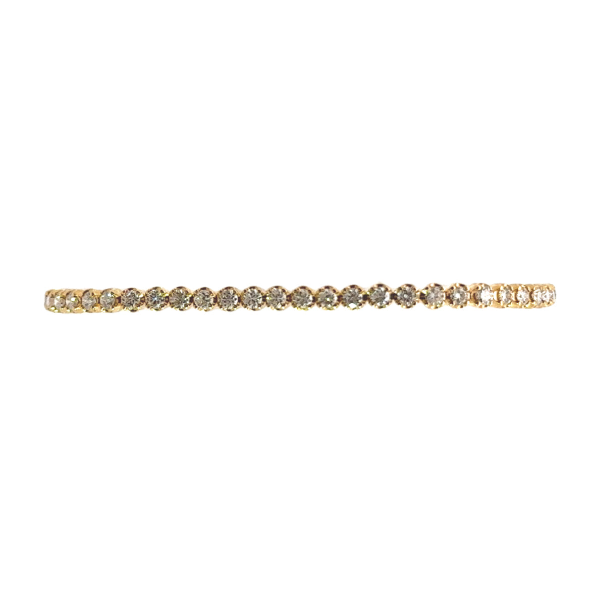 18 karaats geel gouden diamanten tennis armband van 8.15 gram. Bezet met 57 briljant geslepen diamanten met een totaalgewicht van 2.93crt. Kleur: G Kwaliteit: VS1 Lengte: 18 cm Breedte: 3.3 mm Dikte: 2.5 mm