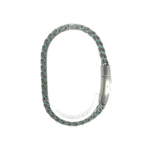 Laden Sie das Bild in den Galerie-Viewer, Herenarmband van stainless steel en zeegroen koord. Lengte: 20 cm Breedte: 1 cm Dikte: 1 cm
