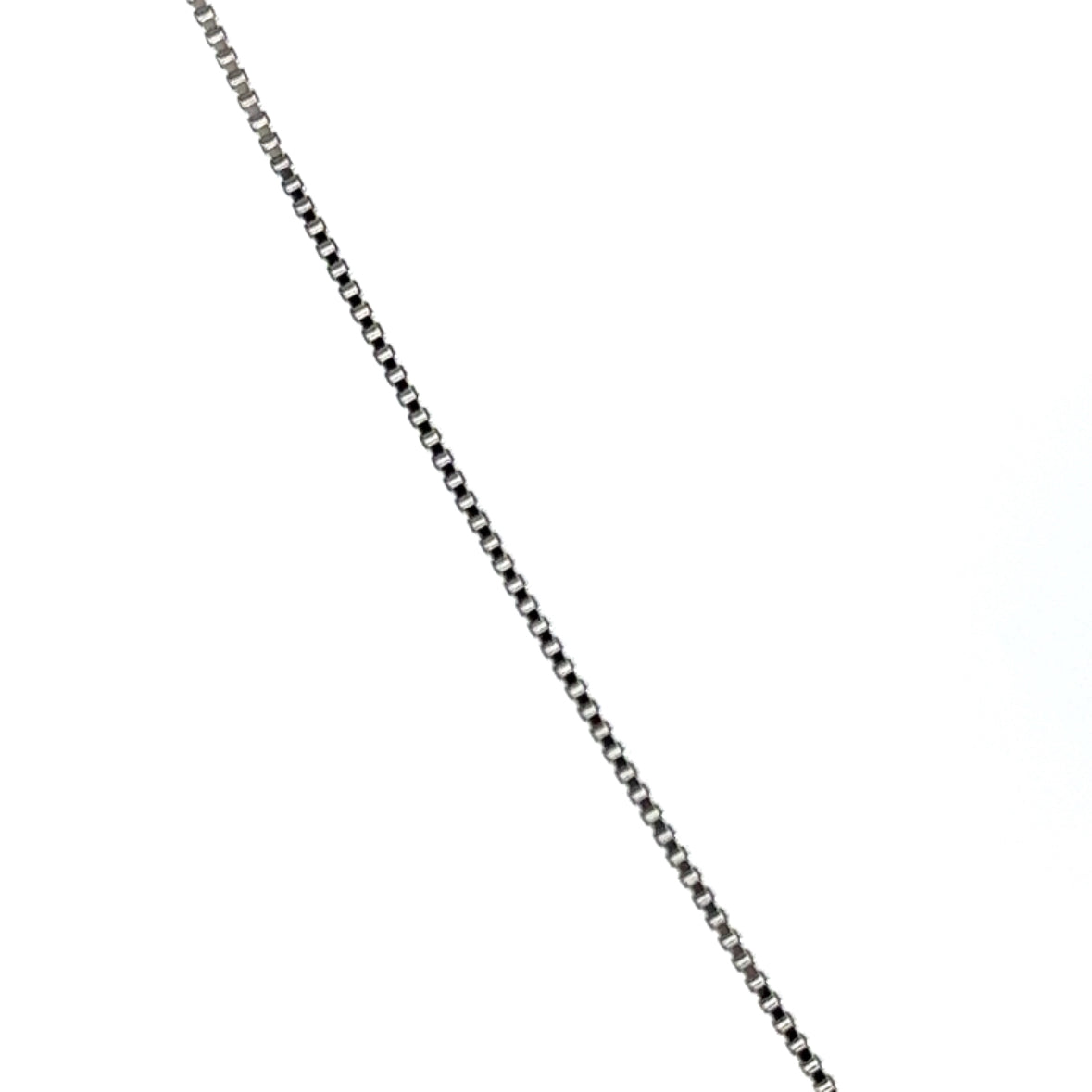 14 karaat wit gouden verstelbare ketting met vierkante venetiaanse schakels. Lengte: 41-43-45 cm Dikte: 1.1mm