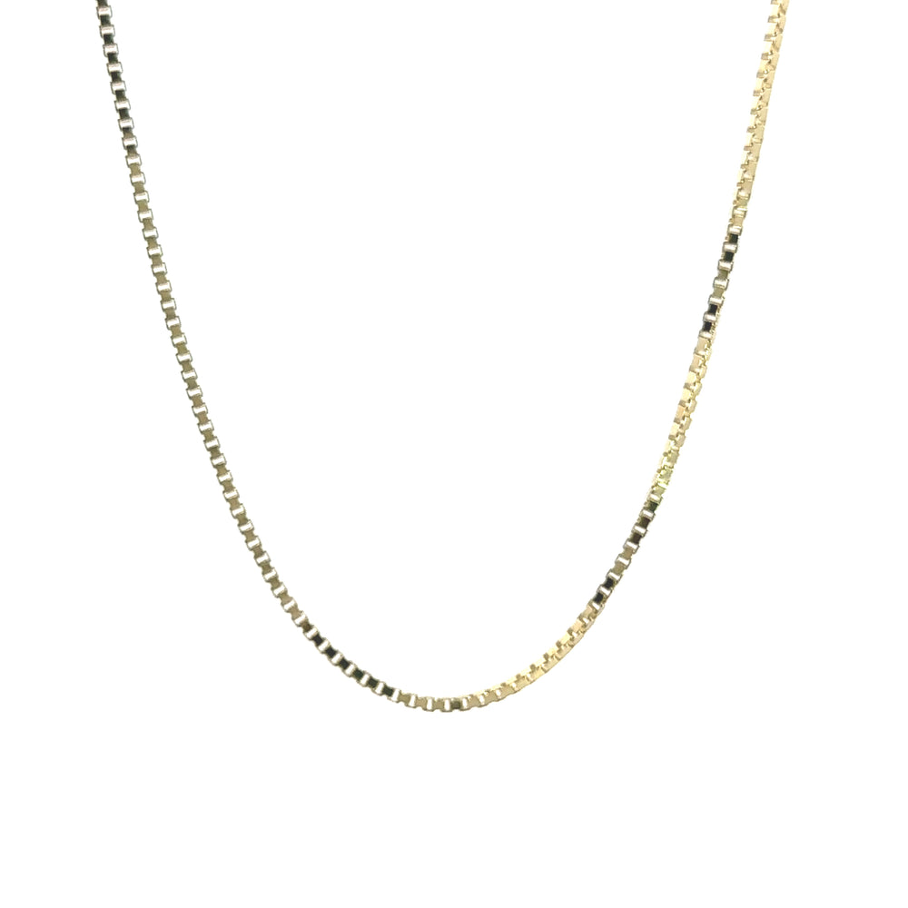
                      
                        14 karaat geel gouden ketting met vierkante venetiaanse schakel. Lengte: 50 cm Dikte: 1.3 mm
                      
                    