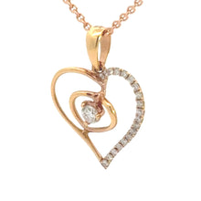 Afbeelding in Gallery-weergave laden, 18 karaats rosé gouden hart hanger van 0.7 gram. Bezet met 20 briljant geslepen diamanten met een totaalgewicht van 0.15crt. Kleur: Top Wesselton Kwaliteit: VS Afmeting: 19.5x15 mm Model: H 2223
