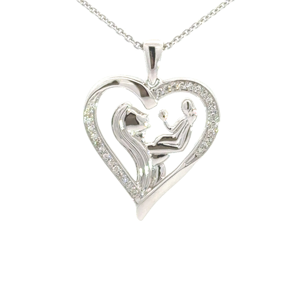 14 karaat wit gouden moeder en kind hanger van 2.9 gram. Bezet met 29 diamanten met een totaalgewicht van 0.10 crt Kleur: H Kwaliteit: SI Afmeting: 26.5x19mm Model: H 2257