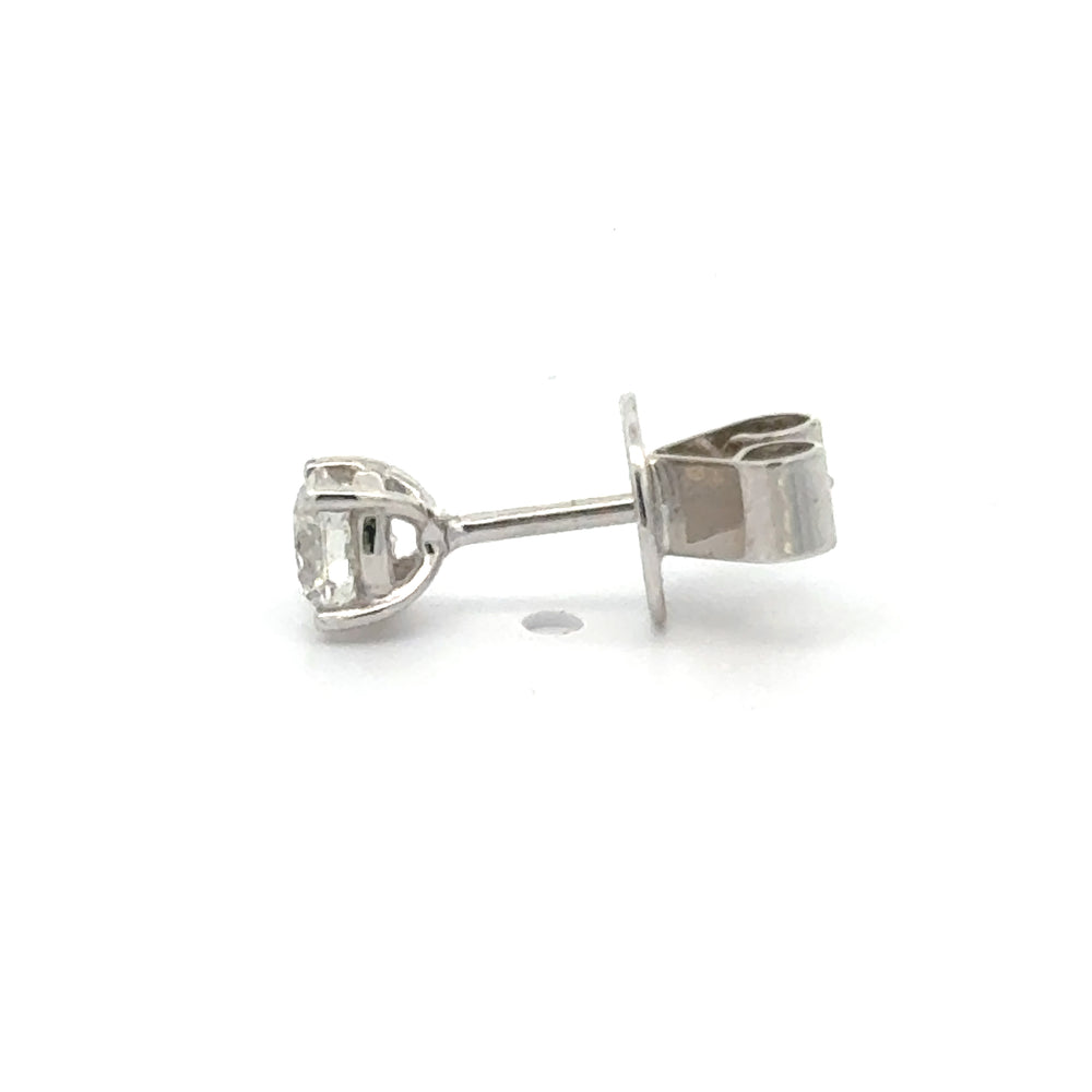 
                      
                        18 karaat wit gouden enkele heren Solitaire oorknop. Bezet met 1 briljant geslepen diamant van 0.25 crt Kleur: Top Wesselton Kwaliteit: VS Zetting: Ø 5 mm
                      
                    