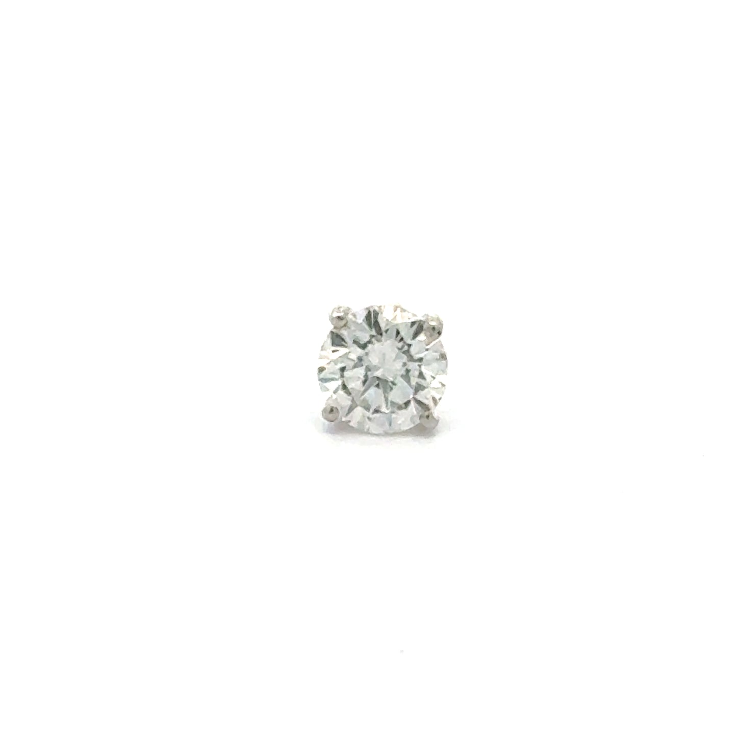 Enkele heren solitair oorknop van 18 karaat wit goud. Bezet met 1 briljant geslepen diamant van 0.50 crt. Kleur: F Kwaliteit: SI1 Zetting: Ø 6 mm