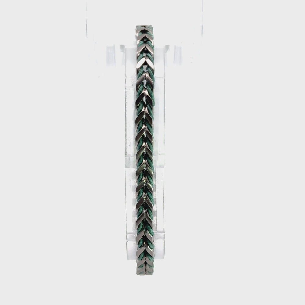 
                      
                        Laad en speel video in Galerijweergave, Herenarmband van stainless steel en zeegroen koord. Lengte: 20 cm Breedte: 1 cm Dikte: 1 cm
                      
                    
