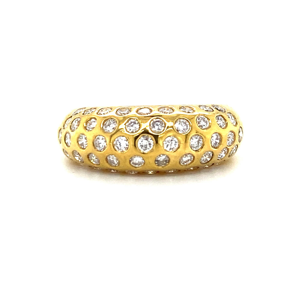 
                      
                        Laad en speel video in Galerijweergave, 18krt geelgouden bolle pavéring bezet met 49 briljant geslepen diamanten met een totaalgewicht van 1.05crt kleur top wesselton kwaliteit vs maat 16.5/52 model r4324 €1997
                      
                    
