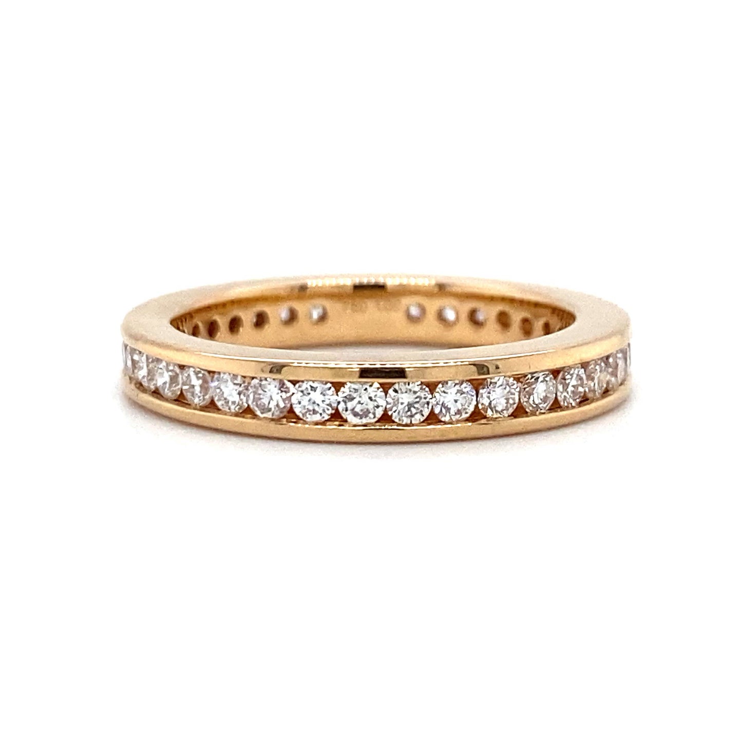 18 krt roségouden alliance rijring van 4 gram en 3 mm breed. Bezet met 36 briljant geslepen diamanten met een totaalgewicht van 1.00 crt kleur Top Wesselton kwaliteit SI Model R 7240