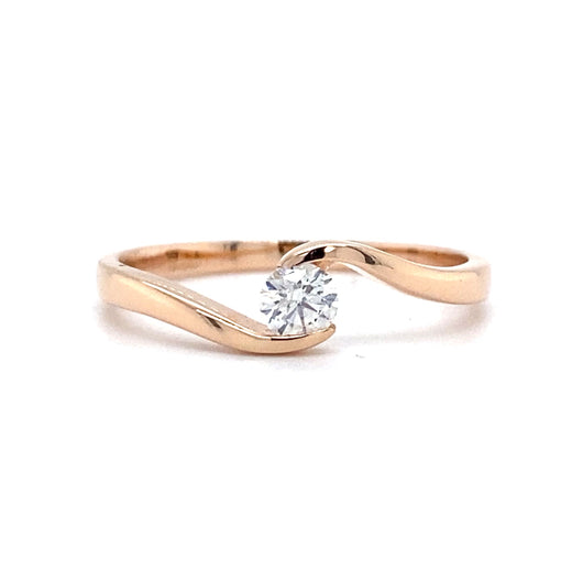 rosé gouden solitair slag ring bezet met 1 briljant geslepen diamant van 0.19crt kleur top wesselton kwaliteit si model r10142 €810 Alt-tekst bewerken