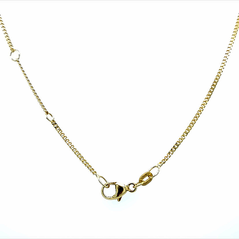 
                      
                        14 karaat geel gouden schakelketting die op drie verschillende lengtes te dragen is. Gewicht: 3.2 gram Lengte: 40-42-45 cm Dikte: 1.4 mm Schakel: Gourmet geslepen Model: C 2246
                      
                    