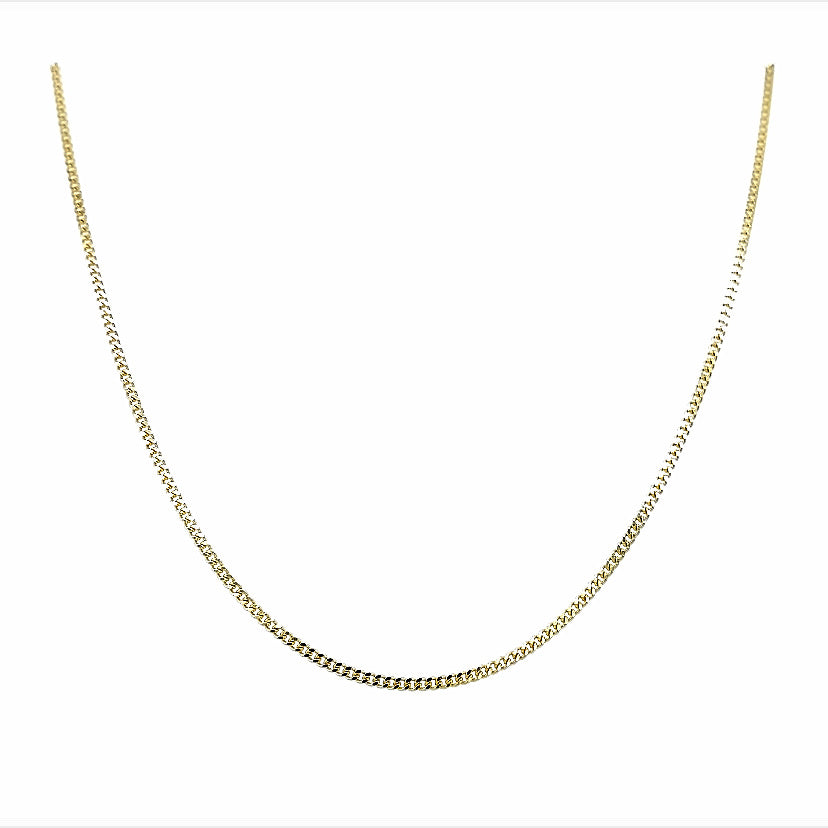 
                      
                        14 karaat geel gouden schakelketting die op drie verschillende lengtes te dragen is. Gewicht: 3.2 gram Lengte: 40-42-45 cm Dikte: 1.4 mm Schakel: Gourmet geslepen Model: C 2246
                      
                    