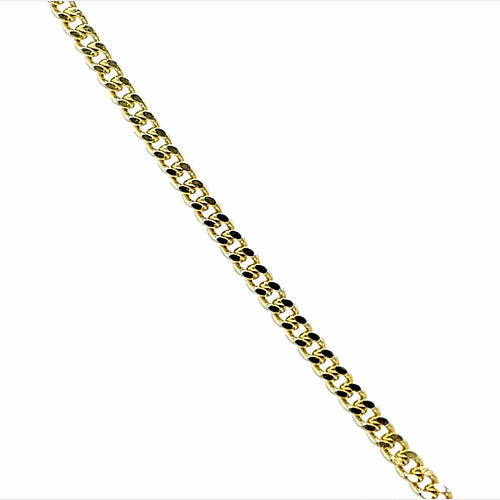 14 karaat geel gouden schakelketting die op drie verschillende lengtes te dragen is. Gewicht: 3.2 gram Lengte: 40-42-45 cm Dikte: 1.4 mm Schakel: Gourmet geslepen Model: C 2246