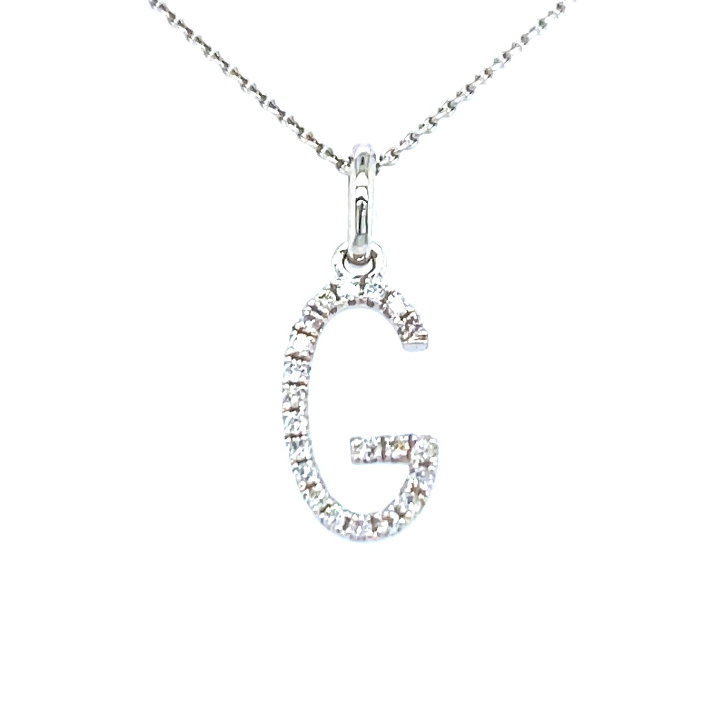 18 karaats witgouden letter G hanger van 0.36 gram. Bezet met 21 briljant geslepen diamanten met een totaalgewicht van 0.06 crt kleur g kwaliteit si Hanger 14 x 6 mm Model H 2176