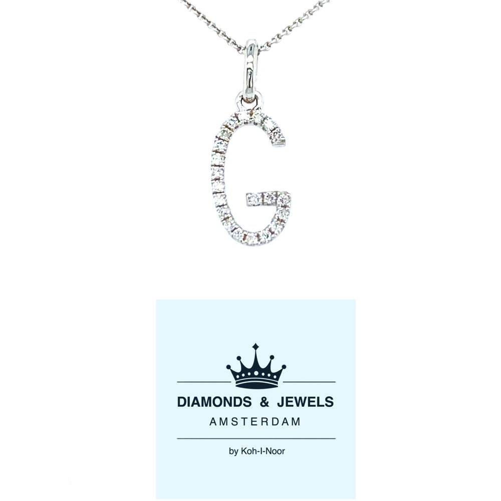 18 karaats witgouden letter G hanger van 0.36 gram. Bezet met 21 briljant geslepen diamanten met een totaalgewicht van 0.06 crt kleur g kwaliteit si Hanger 14 x 6 mm Model H 2176