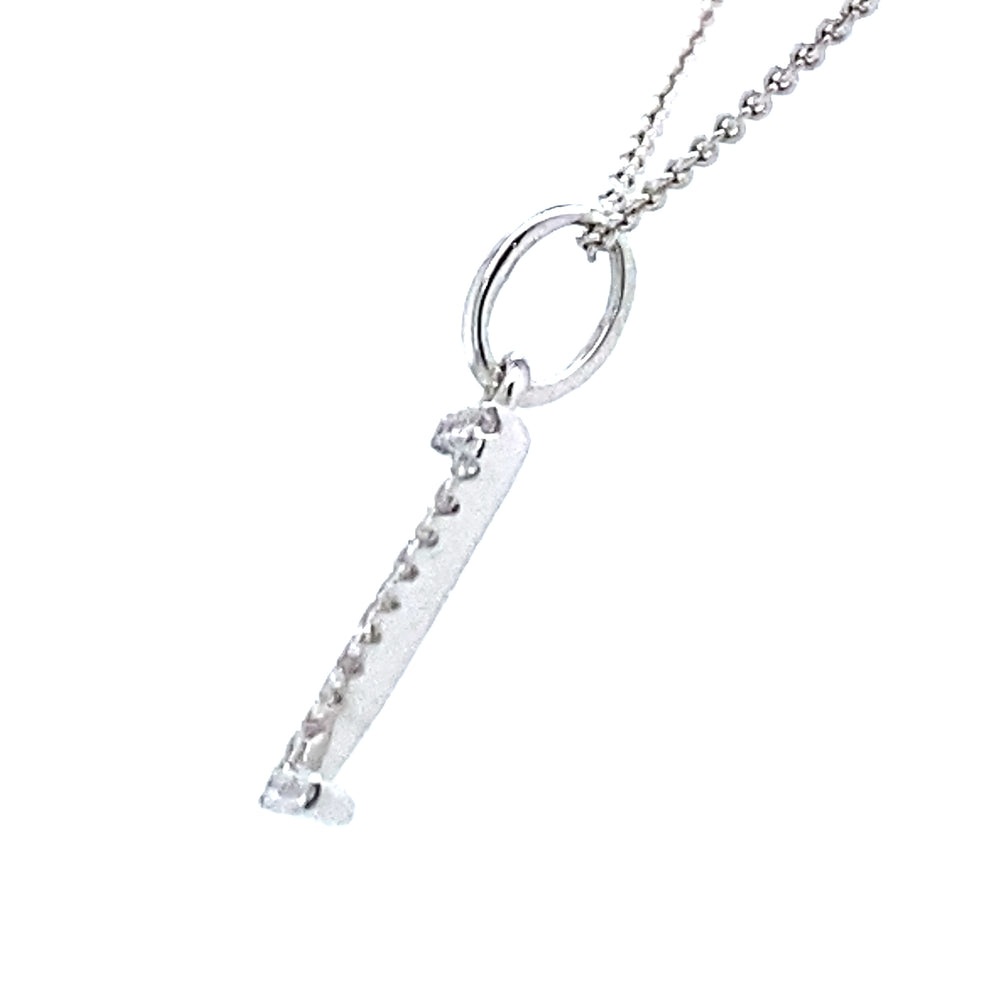 
                      
                        18 krt witgouden letter Z hanger van 0.32 gram. Bezet met 22 briljant geslepen diamanten met een totaalgewicht van 0.06 crt kleur g kwaliteit si Hanger: 15 x 6 mm Model H 2195
                      
                    