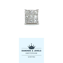 Afbeelding in Gallery-weergave laden, 18 krt witgouden vierkante heren oorbel. Bezet met 9 prinses geslepen diamanten met een totaalgewicht van 0.37 crt kleur top wesselton kwaliteit vs zetting: 6.5 x 6.5 mm Model O 3631
