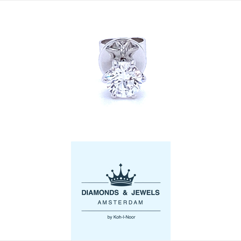 18 karaat witgouden solitaire mannen oorknop van 0.75 gram. Bezet met 1 briljant geslepen diamant van 0.30 crt met een GIA certificaat. Kleur: G Kwaliteit: SI1 Zetting: Ø 5 mm Model: O 4075-1