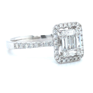 18 karaat wit gouden halo rij ring van 2.91 gram en 1 tot 2 mm breed. Bezet met 6 baguette geslepen diamanten met een totaalgewicht van 0.16 crt en 44 briljant geslepen diamanten met een totaalgewicht van 0.25 crt Kleur: Top Wesselton Kwaliteit: VS1 Zetting: 10 x 9 mm Model: R 10017