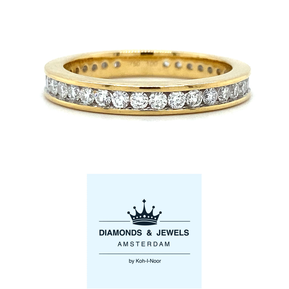 18 karaat geel gouden alliance rijring van 4 gram en 3 mm breed. Bezet met 36 briljant geslepen diamanten met een totaalgewicht van 1.00 rt kleur top wesselton kwaliteit si Model R 7239
