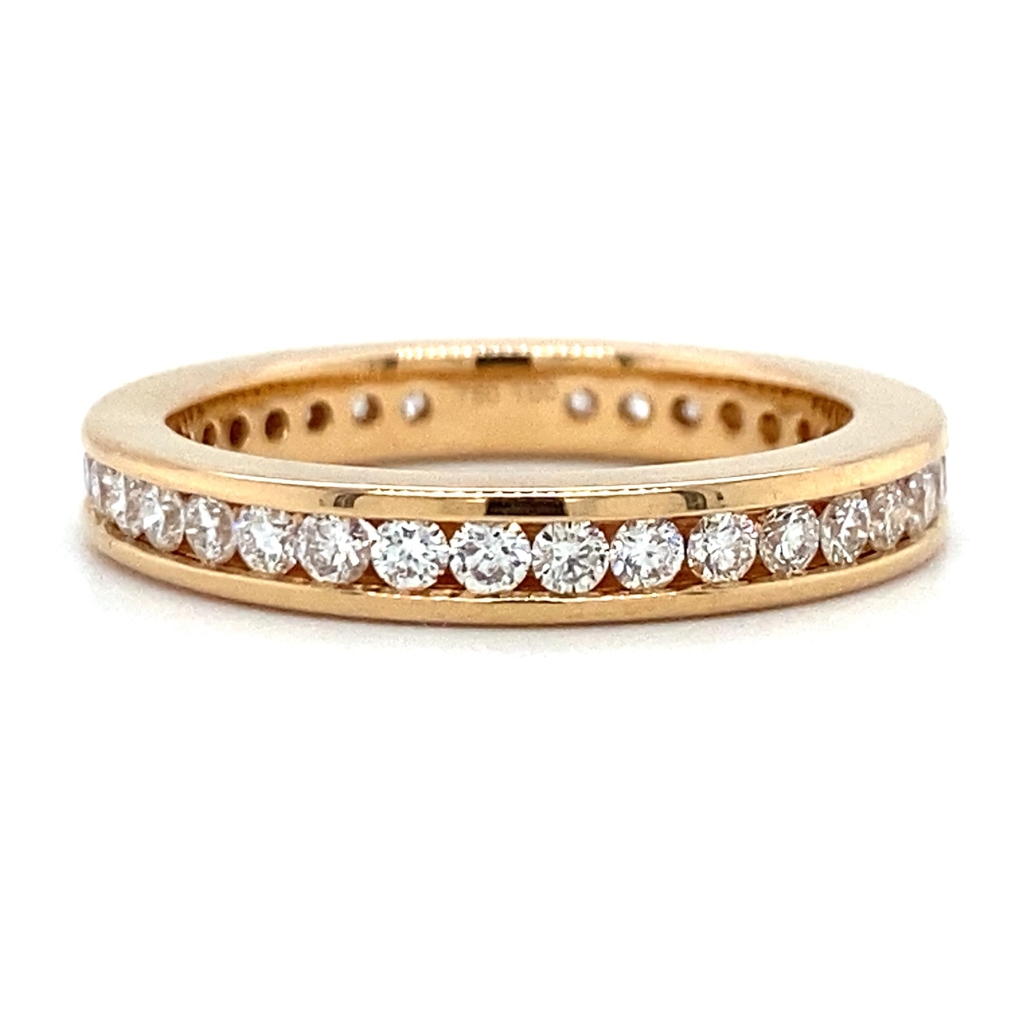18 krt roségouden alliance rijring van 4 gram en 3 mm breed. Bezet met 36 briljant geslepen diamanten met een totaalgewicht van 1.00 crt kleur Top Wesselton kwaliteit SI Model R 7240