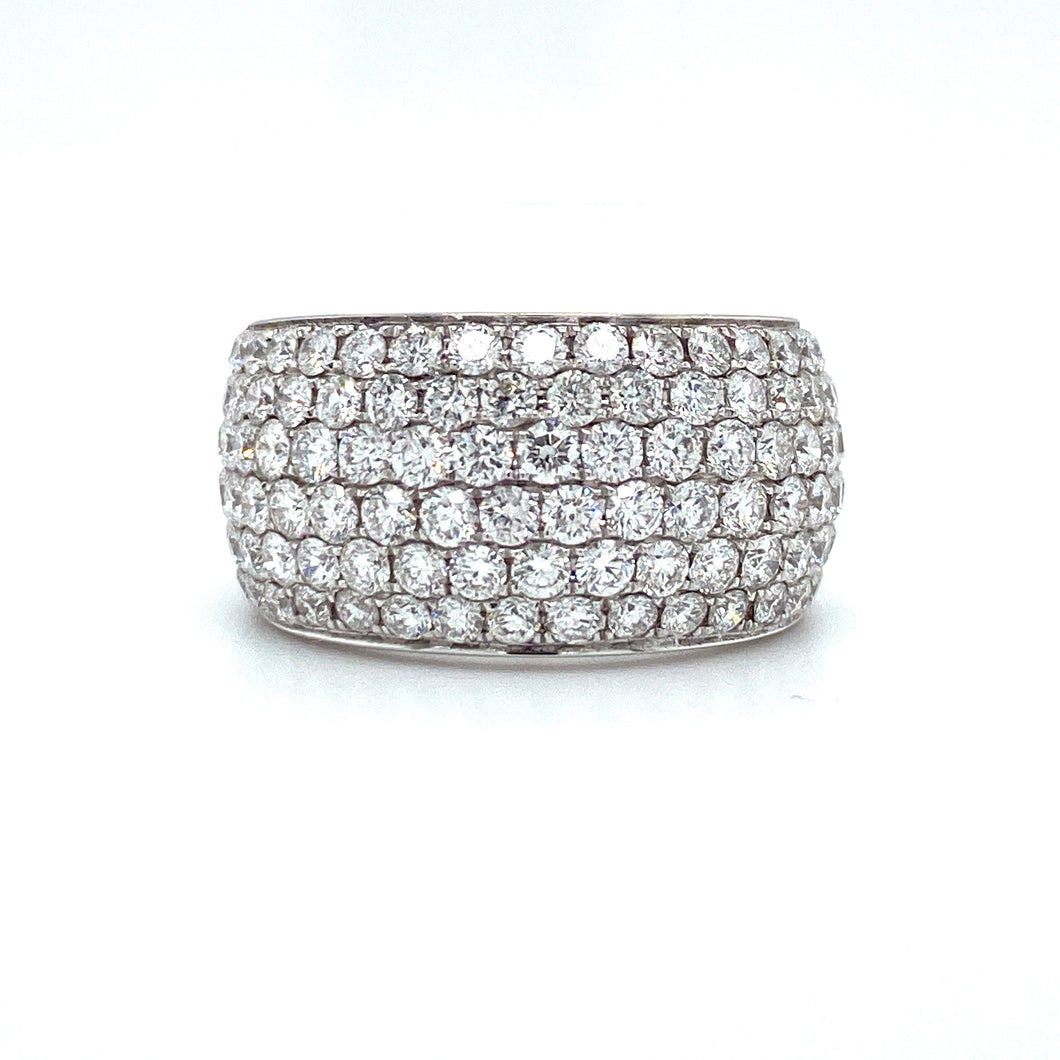 Zeer brede18krt witgouden pavé gezette ring met 120 briljant geslepen diamanten met een totaalgewicht van 3.44crt kleur top wesselton kwaliteit VS2 mt 17.25/54 12mm breed model r7788 €6445