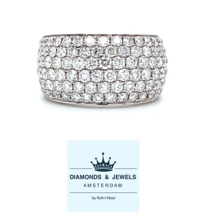Zeer brede18krt witgouden pavé gezette ring met 120 briljant geslepen diamanten met een totaalgewicht van 3.44crt kleur top wesselton kwaliteit VS2 mt 17.25/54 12mm breed model r7788 €6445