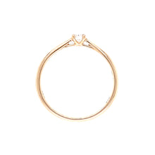 Laden Sie das Bild in den Galerie-Viewer, Rosé gouden 4-poots solitair ring van 1.6 gram. Bezet met 1 briljant geslepen diamant van 0.15 crt kleur top wesselton kwaliteit si1 zetting: 3.5 x 3.5 mm Model R 8182

