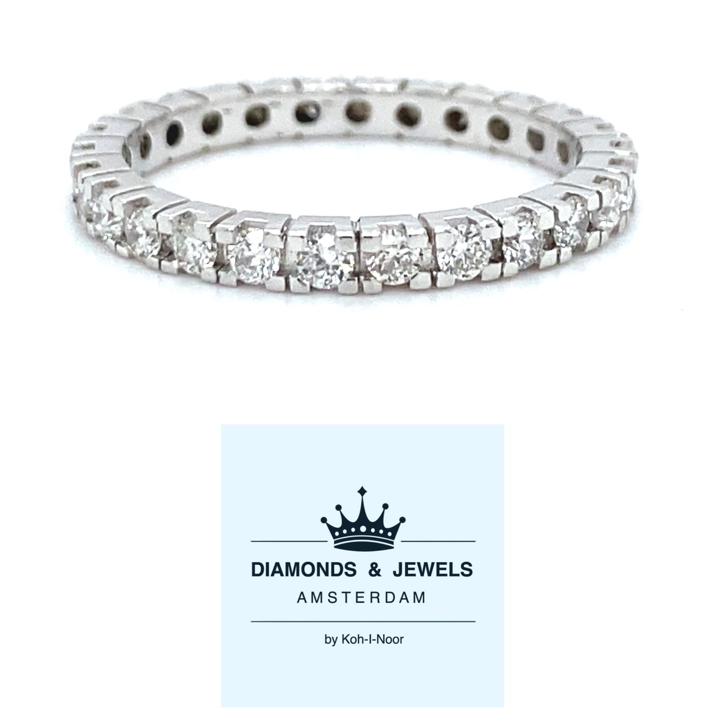 14 karaats witgouden alliance rijring Eternity van 2.4 gram. Bezet met 26 briljant geslepen diamanten met een totaalgewicht van 0.97 crt kleur top wesselton kwaliteit si Model R 8518