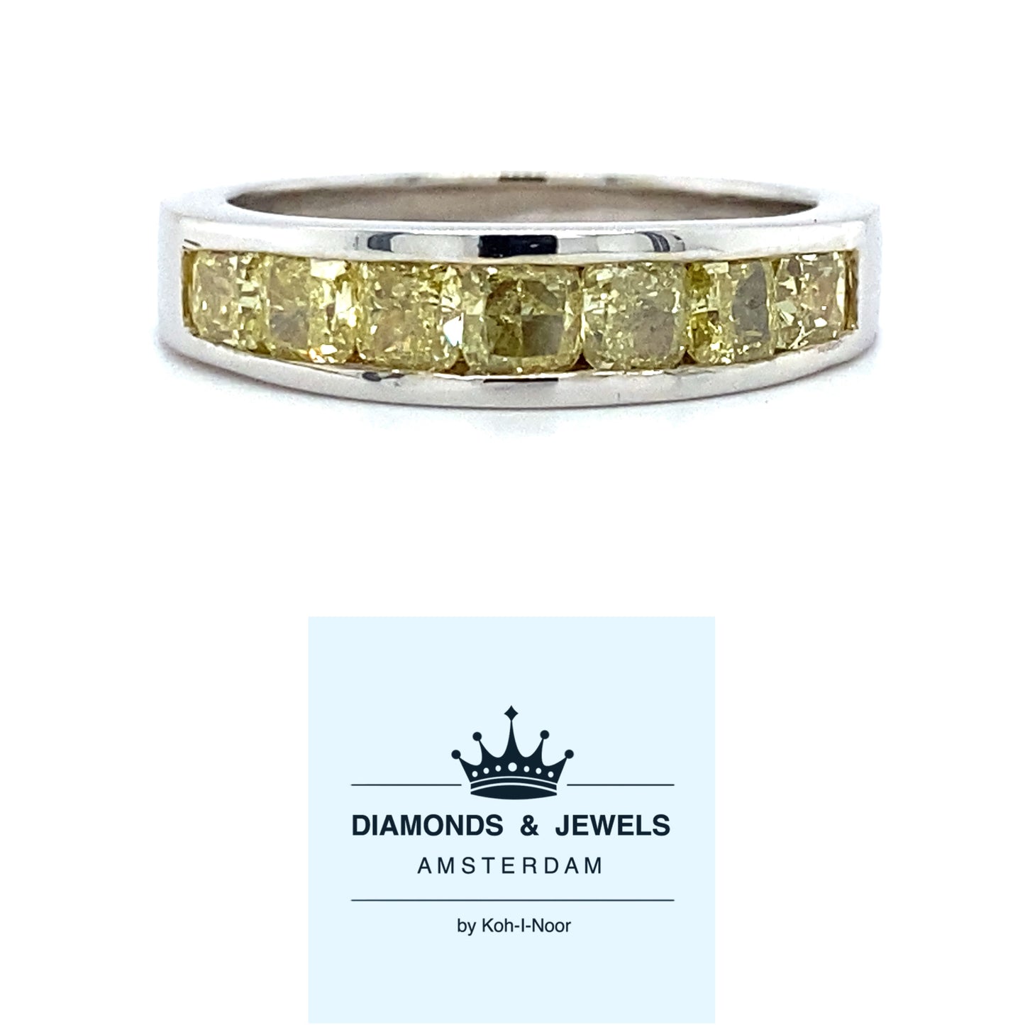 Witgouden rail rijring van 4.5 gram, bezet met 7 cushion geslepen diamanten met een totaalgewicht van 1.25 crt kleur Geel kwaliteit SI Model R 9135