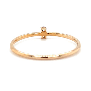 18 karaats rosé gouden ring van 0.9 gram en 1 mm breed. Bezet met 2 briljant geslepen diamanten met een totaalgewicht van 0.04 crt kleur top wesselton kwaliteit si zetting: 2 x 3 mm Model R 9163