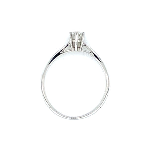 Witgouden solitair ring van 1.6 gram bezet met 1 briljant geslepen diamant van 0.20 crt kleur top wesselton kwaliteit vs Zetting: Ø 4.5 mm Model R 9292