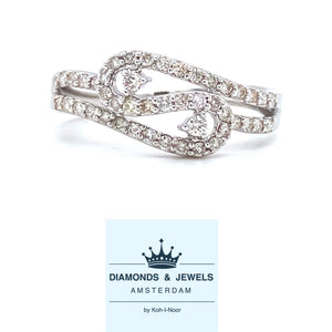 Witgouden fantasie rijring met 44 briljant geslepen diamanten met een totaalgewicht van 0.35crt kleur wesselton kwaliteit si maat 17.25/54 model r9348 €750