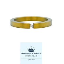 Cargar imagen en el visor de la galería, Geel gekleurde titanium ring bezet met 1 briljant geslepen diamant van 0.03crt kleur top wesselton kwaliteit si maat 17.25/54 model r9444 €135
