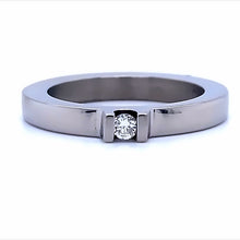 Load image into Gallery viewer, Titanium solitaire ring bezet met 1 briljant geslepen diamant van 0.05 crt Kleur: Top Wesselton Kwaliteit: VS Zetting: 3 x 5 mm Model: R 9459
