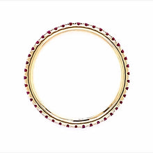 Afbeelding in Gallery-weergave laden, 18 karaat geel gouden alliance eternity ring van 2.1 gram en 2 mm breed. Bezet met briljant geslepen robijnen met een totaalgewicht van 0.53 crt. Model: R 9808
