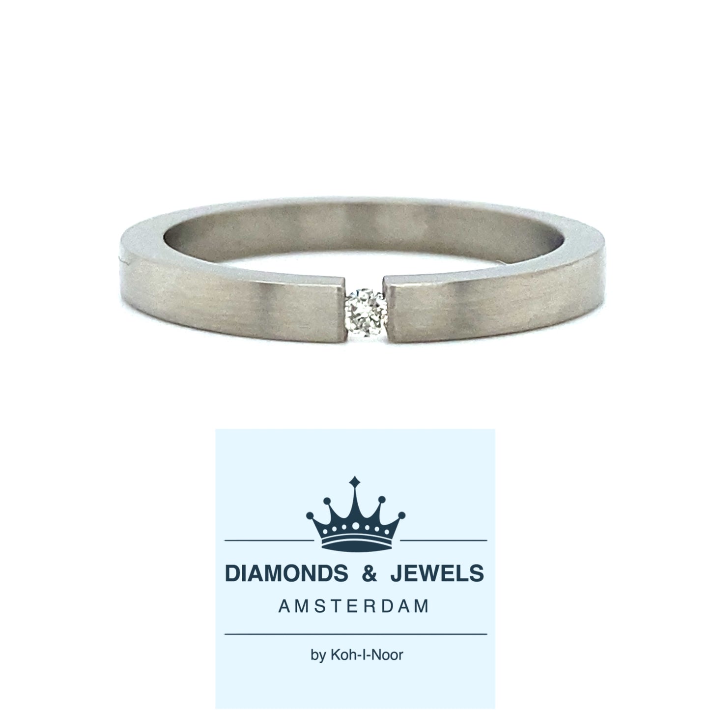 titanium ring 2mm breed met 1 briljant geslepen diamant van 0.03crt kleur top wesselton kwaliteit si €125